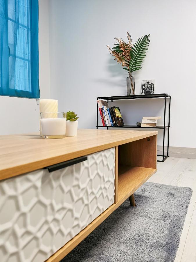 Appartement Ma Douce Charente - Superbe T3 Design Et Fonctionnel - Hyper Centre A Saintes Buitenkant foto