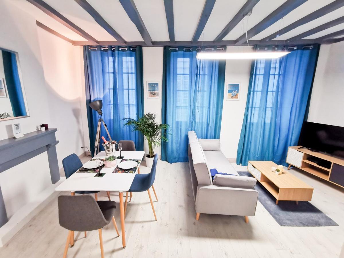 Appartement Ma Douce Charente - Superbe T3 Design Et Fonctionnel - Hyper Centre A Saintes Buitenkant foto